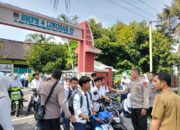 Cegah Kenakalan Remaja, Polda NTB Gelar Edukasi Kamtibmas di SMPN 4 Lingsar
