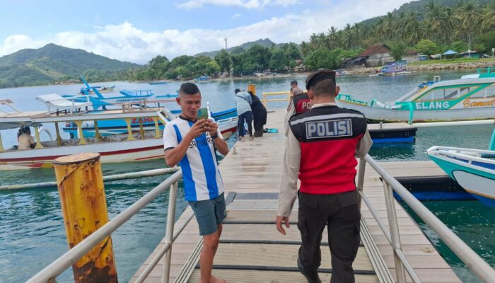 Kamtibmas Kondusif, Polsek Sekotong Terus Patroli di Objek Wisata Lombok Barat