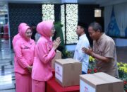 Bakti Sosial Bhayangkari Daerah Jawa Barat, Wujud Cinta Kasih untuk Masyarakat Rentan