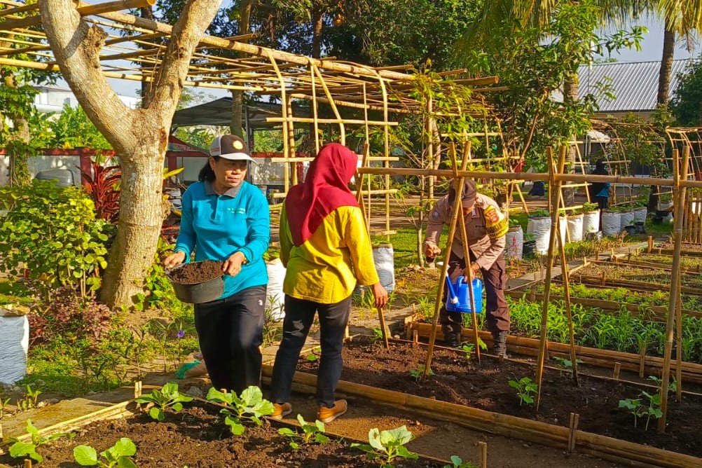 Kunjungan Polri ke BPP Kuripan Jadi Contoh Kolaborasi Ketahanan Pangan Desa