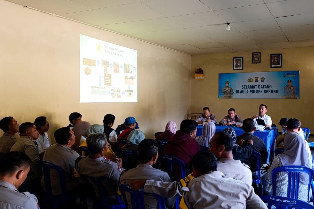 Polsek Gerung dan PPL Bahas Tata Niaga Jagung Untuk Kesejahteraan Petani
