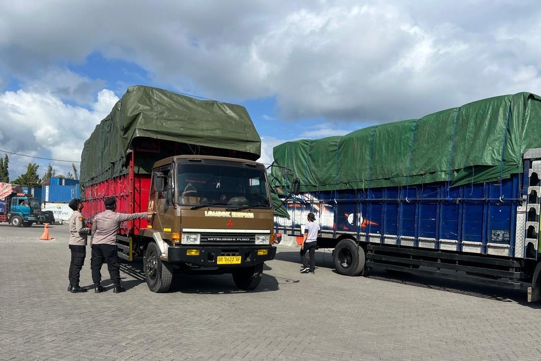 Polsek Kawasan Pelabuhan Lembar Jaga Kelancaran Arus Logistik dari Surabaya