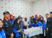 Buruh KSPSI Jenguk Anggota Polri Korban Kerusuhan di RS Polri Kramat Jati