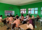 Dekatkan Diri ke Generasi Muda, Polsek Sekotong Turun ke Sekolah