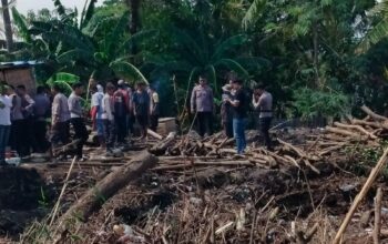 Hadir di Tengah Masyarakat, Kapolres Bima dan Bupati Bima Tinjau Jembatan Putus di Desa Nggembe