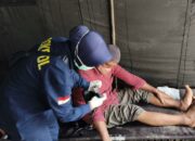 Nakes Polri Berikan Layanan Kesehatan Gratis bagi Korban Banjir di Aceh Tamiang