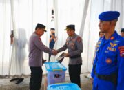 Wujud Empati, Kapolri Beri Bantuan kepada Anggota Polri Korban Bencana di Sumbar